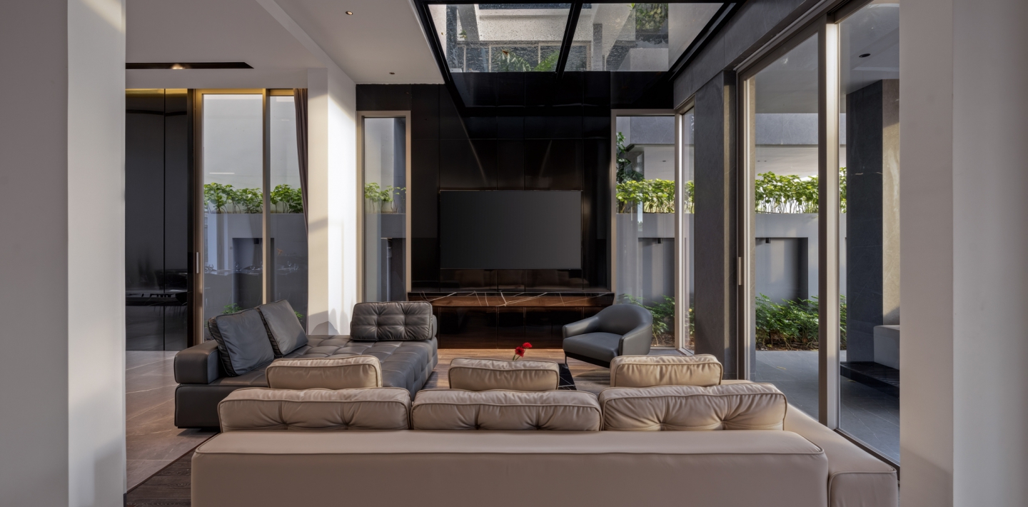 8 Bedrooms